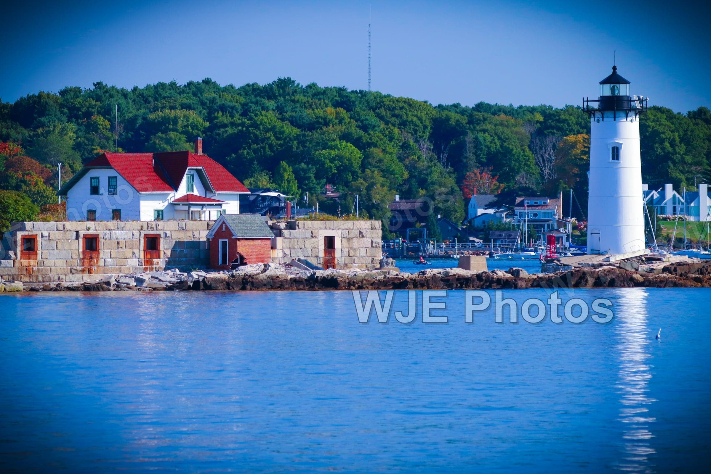 Portsmouth Harbor Lighthouse on the New England seacoast